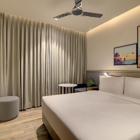 7 Apple Hotel Pratap Nagar, Jaipur Bagian luar foto