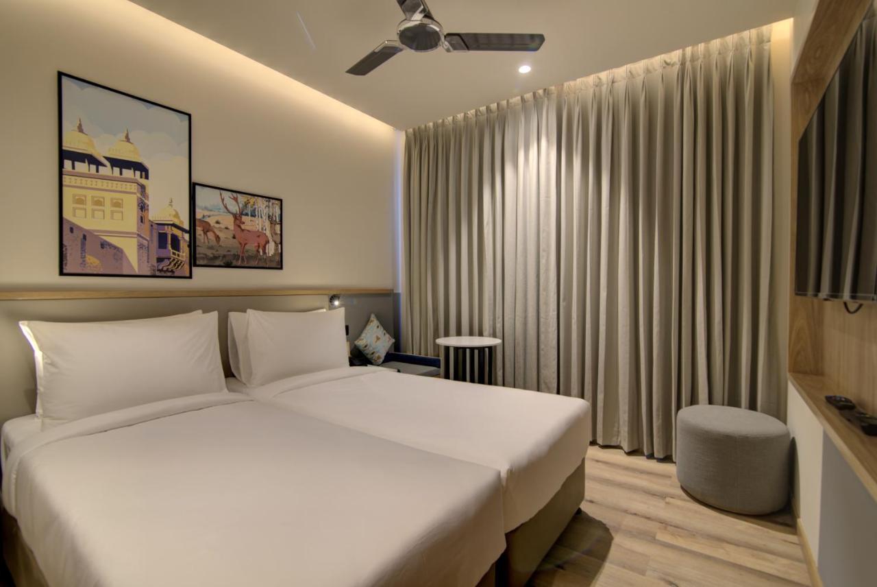 7 Apple Hotel Pratap Nagar, Jaipur Bagian luar foto
