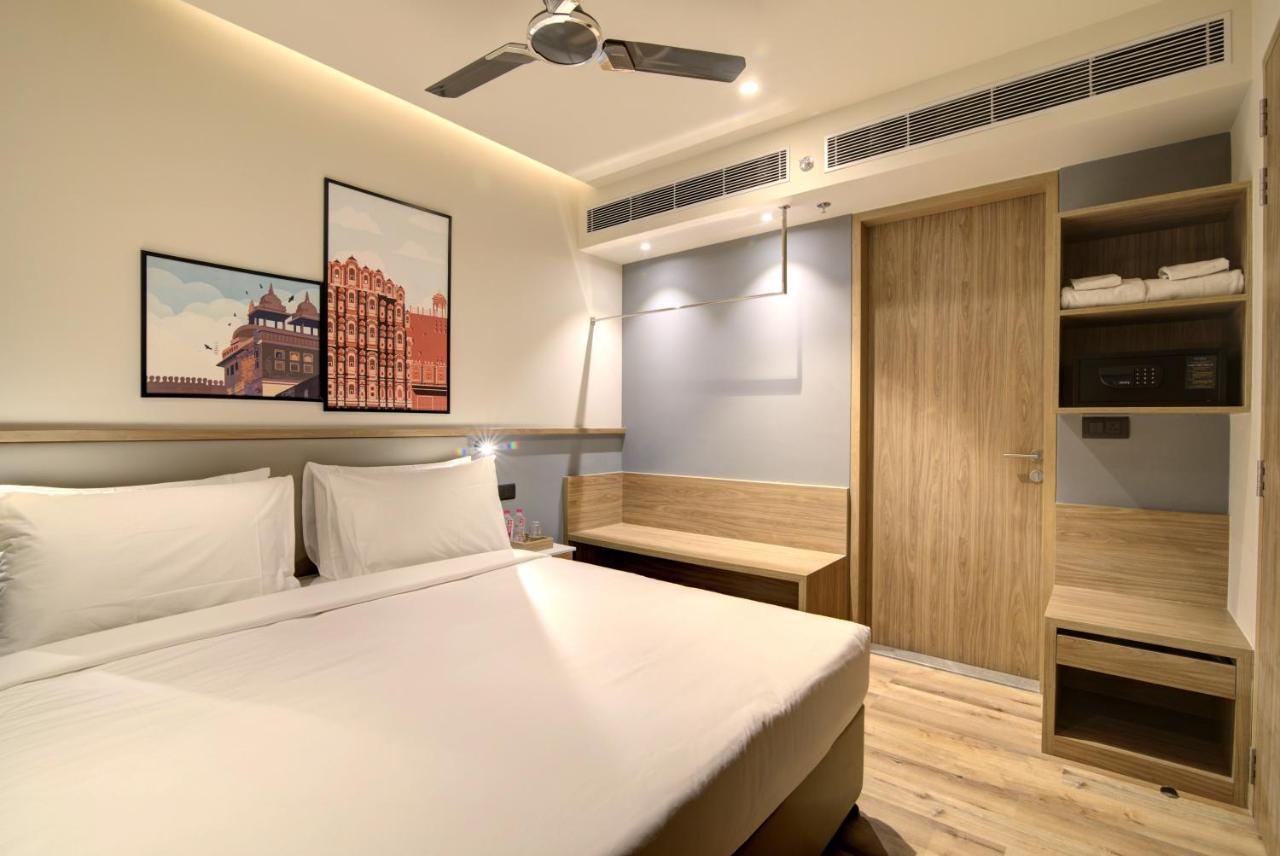 7 Apple Hotel Pratap Nagar, Jaipur Bagian luar foto